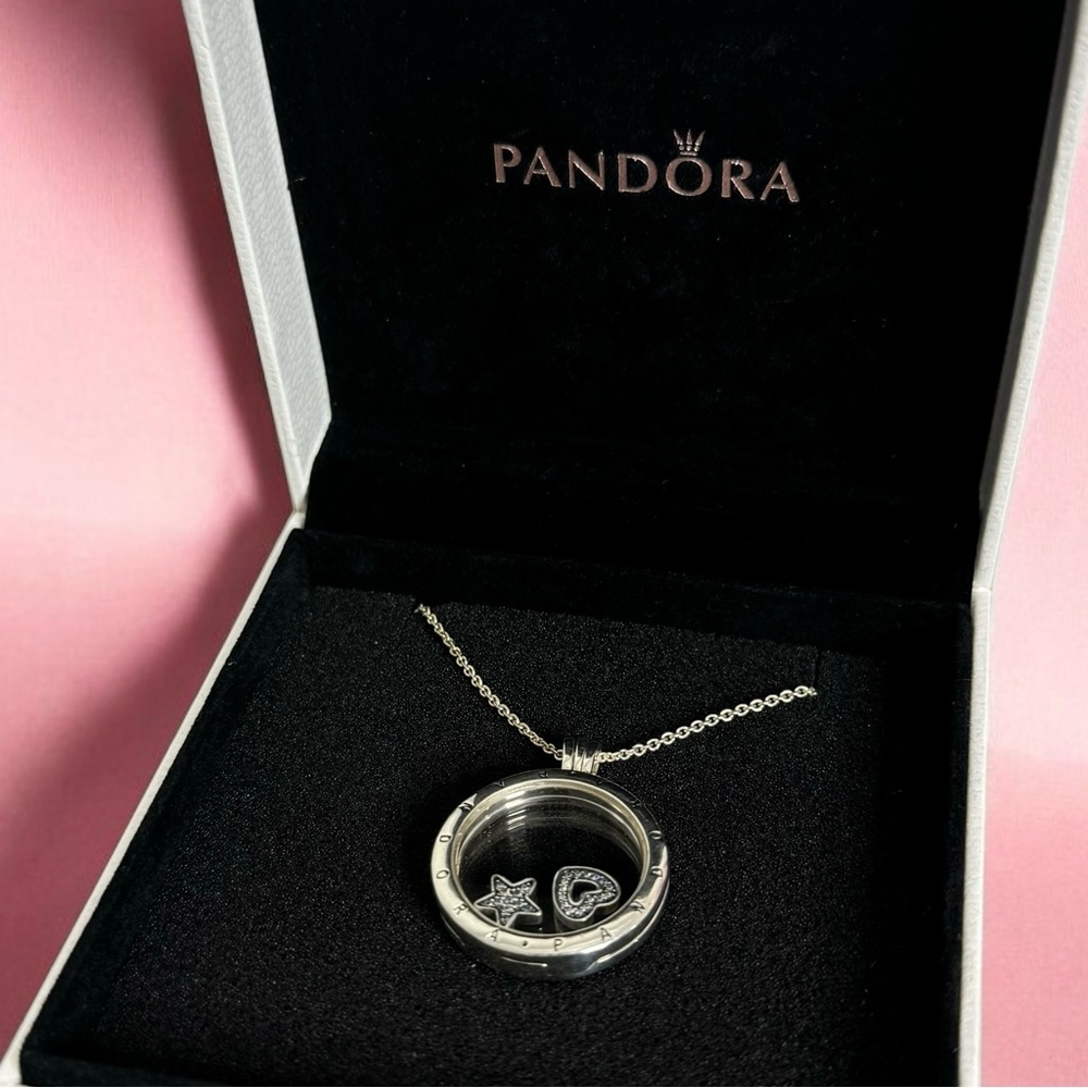 Retired Pandora Petite Memories Large Floating Locket & 2 Petite Charms - Picture 4 of 16
